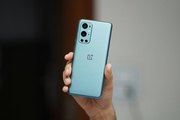 Comment activer et utiliser la fonctionnalité de photographie en mode macro sur un OnePlus 9 Pro?